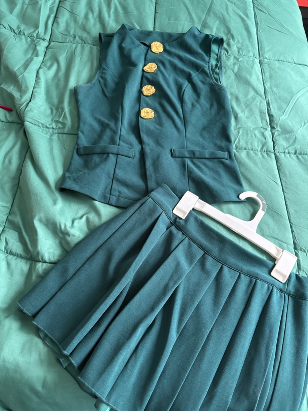 Green Two-Piece Pleated Skirt & Vest Set with Gold Button Accents
